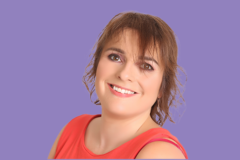Headshot of Rachel Breeze 