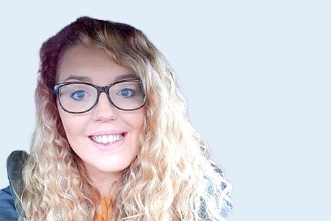 Headshot of Amy Robinson